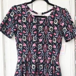🎈FINAL PRICE🎈LulaRoe Black Bird Amelia Dress